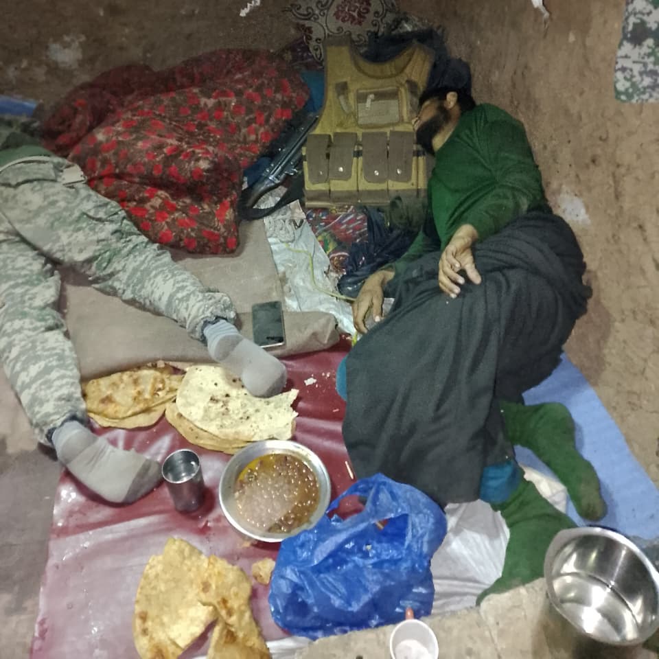 JawadYousufxai's tweet photo. Correction - it's confirmed that the incident related to Tochi scouts was not a militant attack. However, a soldier reportedly shot his own colleague. The motive behind the shooting remains unknown. Earlier, three FC personnel were found dead in a room during Sehri/Iftaar time https://t.co/wASrigrqde