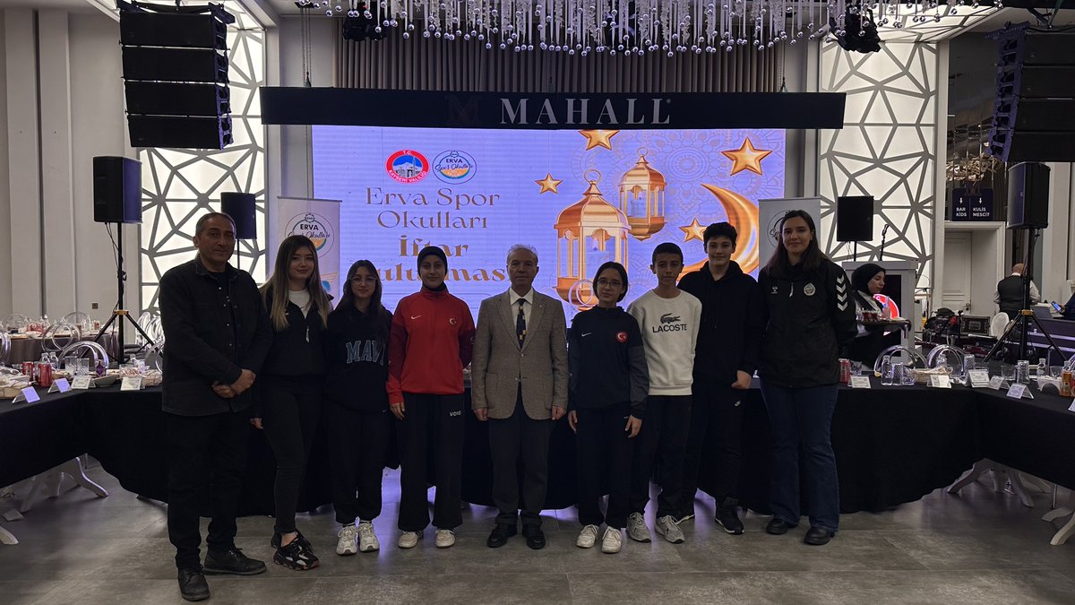 Kayseri Valimiz Gökmen Çiçek tarafından düzenlenen erva Spor okullari öğrencileri yöneticileri ve öğretmenleri  nin katıldığı mahal düğün Salonu’nda ev sahibi Mehmet Büyükmıhçı tarafından verilen iftar programına  Kızılay erva Spor kulübü olarak katılım sağladık.