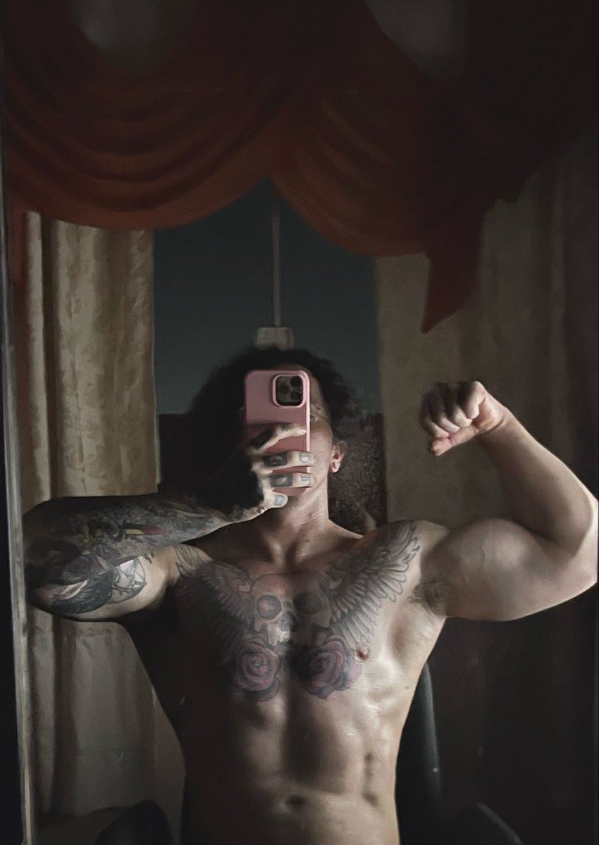 RT = foto completa na DM 🎁