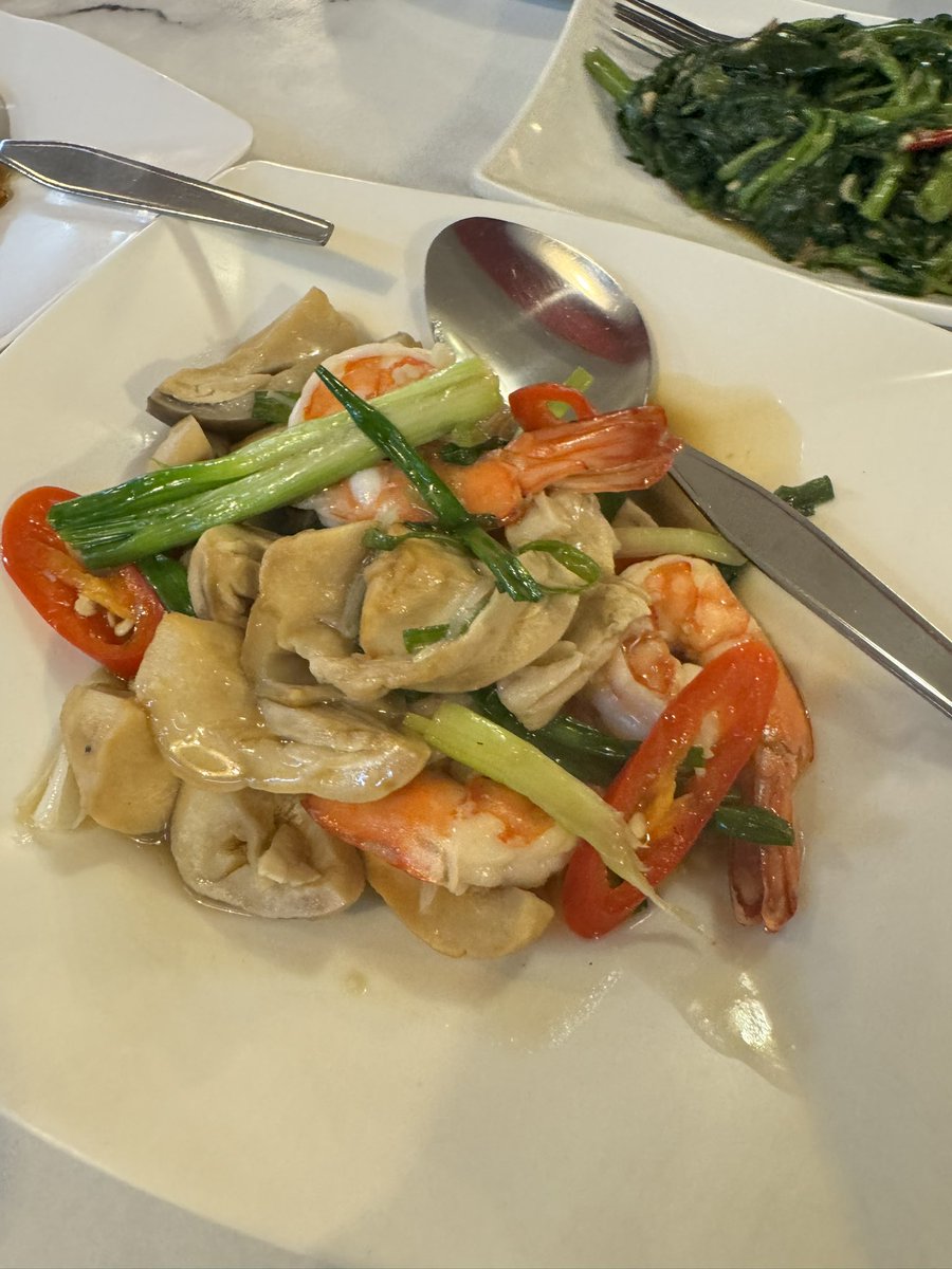 กินตอนนี้ นอนตอนไหน