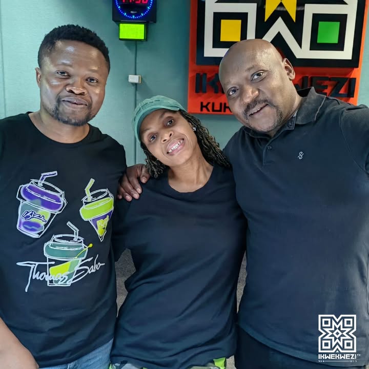 Ikwekwezi_FM's tweet photo. #SibuyaNaweExpressLane no R-voonah & Big Joe 📻 🔥
⏰ 16:10 #ArtistInterview // SmileyKeys & Sims Makoya
⏰ 16:42 #ExpressLaneMix // Nutty66, House DJ since 2016
⏰ 17:00 Fulela Wanethwa // Big Joe
#UmkhanyoNgowakho
📻90.6-107.7 FM
📱 https://t.co/7Rb5HTCkOd https://t.co/vTg1rYOUPI
