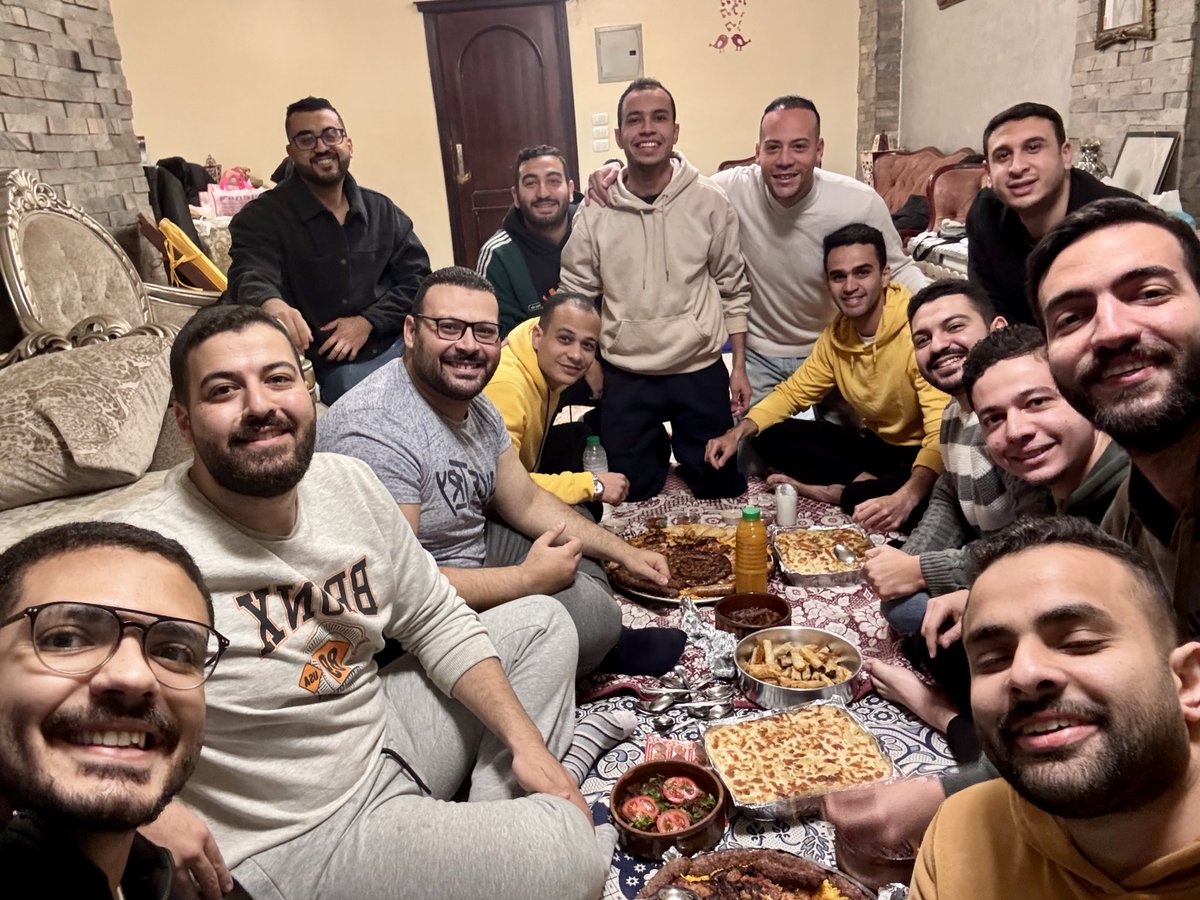 TeaAfterTwix's tweet photo. كل سنه و انتوا طيبيين 🌙♥️ https://t.co/KuJ4k7SEJl