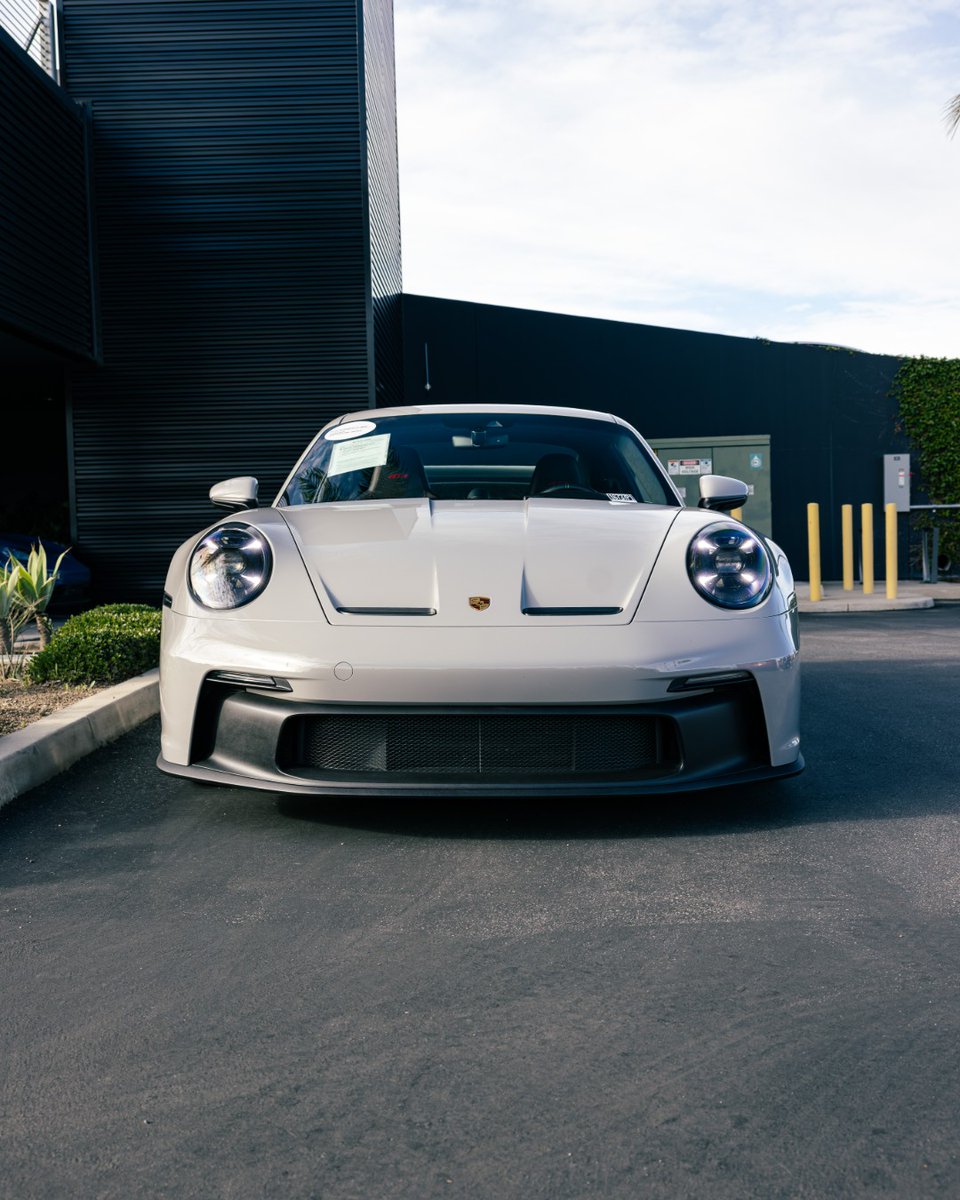 PorscheRiversid's tweet image. Some drives are planned. Others happen because it’s a GT3. 🤍
#porscheriverside #riversideporsche #porscheusa #porschedealer #porscheexperience #riverside #inlandempire #porschelife #luxurycars #performance #porschelove #porscheclub #porsche #porscheturbo #911gt3 #gt3 #911