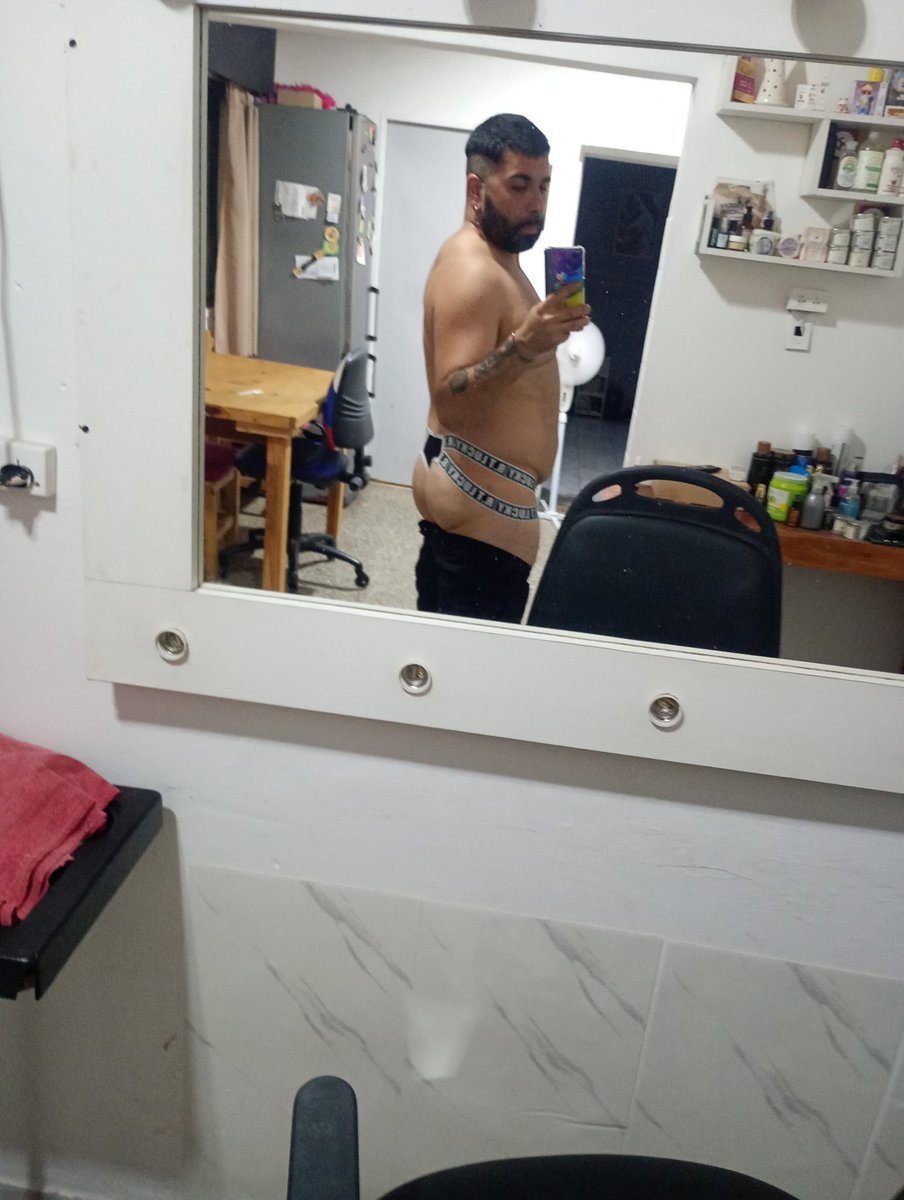 feche1723's tweet photo. @UnMuchachoBonit Acá? https://t.co/UNZJxsQc3T