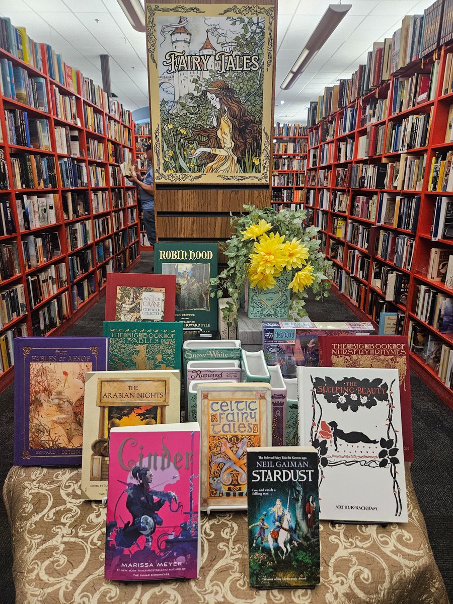 Bookmans tweet media