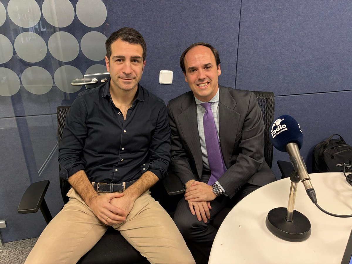 Antes de que amanezca tweet media