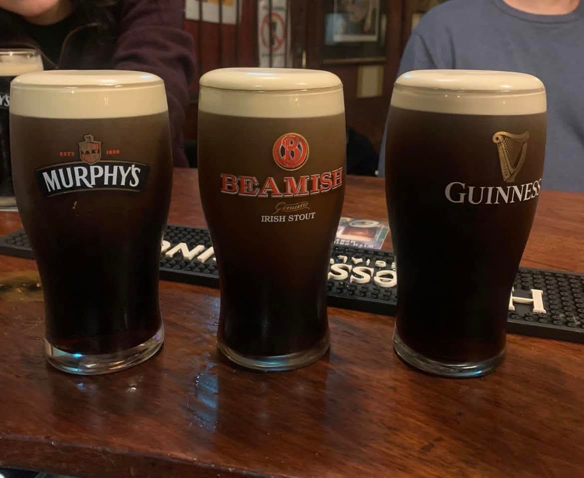 ThisIsIreland3's tweet image. You've to pick one for the evening - which would it be? 🤔

📸 This was snapped in Cork's Hi-B Bar🍺

You'll find it on Oliver Plunkett St, Cork. If you can nab a seat, there are few places like it to whittle away an evening in the heart of the city 🇮🇪

#Stout #Corkcity #Ireland