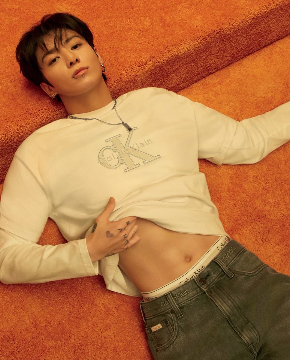 GOLDEN TWO YEARS OF ART🥴 tweet media