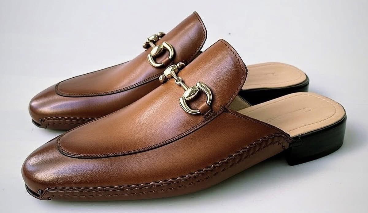 Just launched: Designer Summer Dress Mules 2026 - Perfect for everyday wear, a walk in the park, improving your business attire, or meeting a friend for a coffee in luxury. Very Durable. 
Back it now --> kickstarter.com/projects/tucci… 

#kickstarter <a href="/krassenstein/">Brian Krassenstein</a> <a href="/EdKrassen/">Ed Krassenstein</a> <a href="/HelloAlice/">Hello Alice</a>