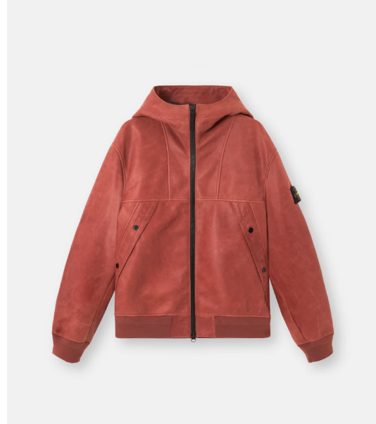 xnia_b's tweet photo. 260227 Leo's airport look  

Jacket: Stone Island  
Boots: Moncler  
Bag: KIMHĒKIM (Brand F/W 26 Concept Korea)  

#이리오 #LEELEO #리오 #LEO #알파드라이브원 #ALPHADRIVEONE https://t.co/0dSNv5CJar
