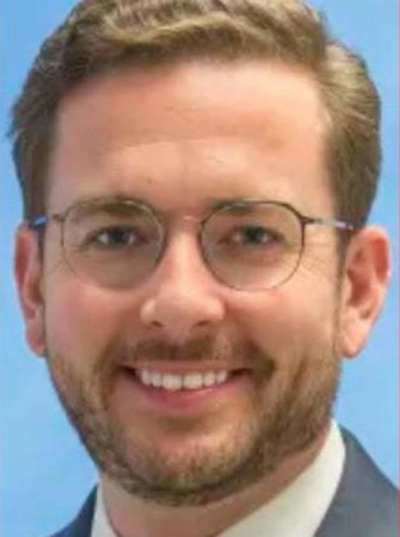 RachelT3886's tweet photo. Bryan Shanley Sack, a pediatric urologist at Nationwide Children’s Hospital in Toledo.

He was just arrested &amp; charged with 6 felonies for possession of child p**n. He allegedly had over 100 images on his device.

The hospital says he’s been terminated effective immediately https://t.co/YASNSVwGwD
