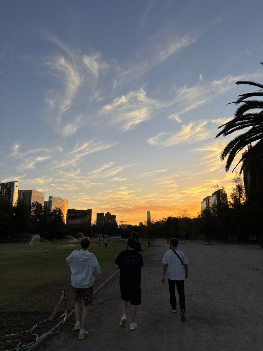 Liquid WAYNE tweet media