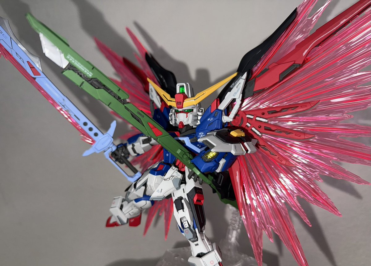 MGSDデスティニーガンダムを作ってみた。 墨入れと部分塗装と艶消し