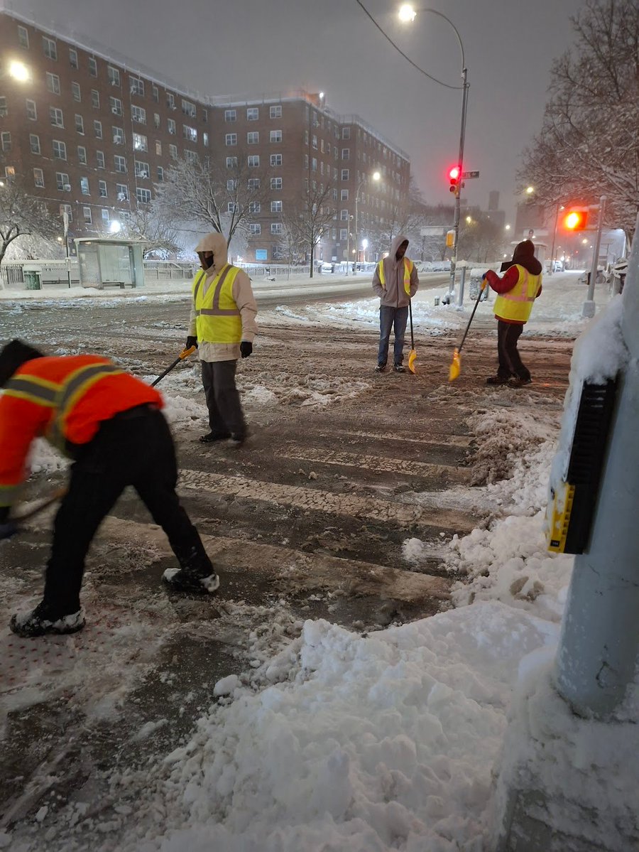 STFU. I was part of a snow shoveling crew. And yeah, there were 7 of us. So what? What's wrong with that? You do the job done and move on to the next. For 8 hours. And yeah, sometimes you just stand there and catch your breath. (Also it was $30/hour) You got a better plan?