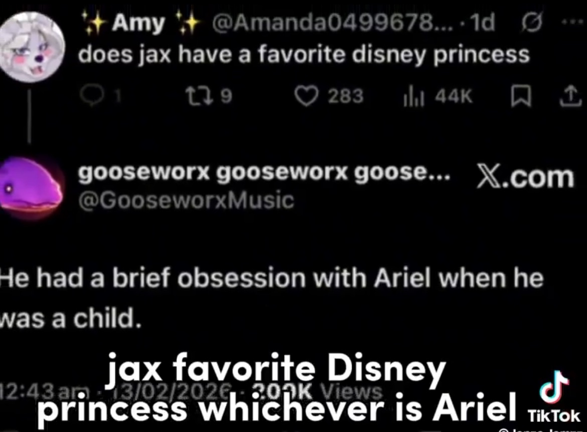 LOOK GARY THAT’S ME RIGHT HERE