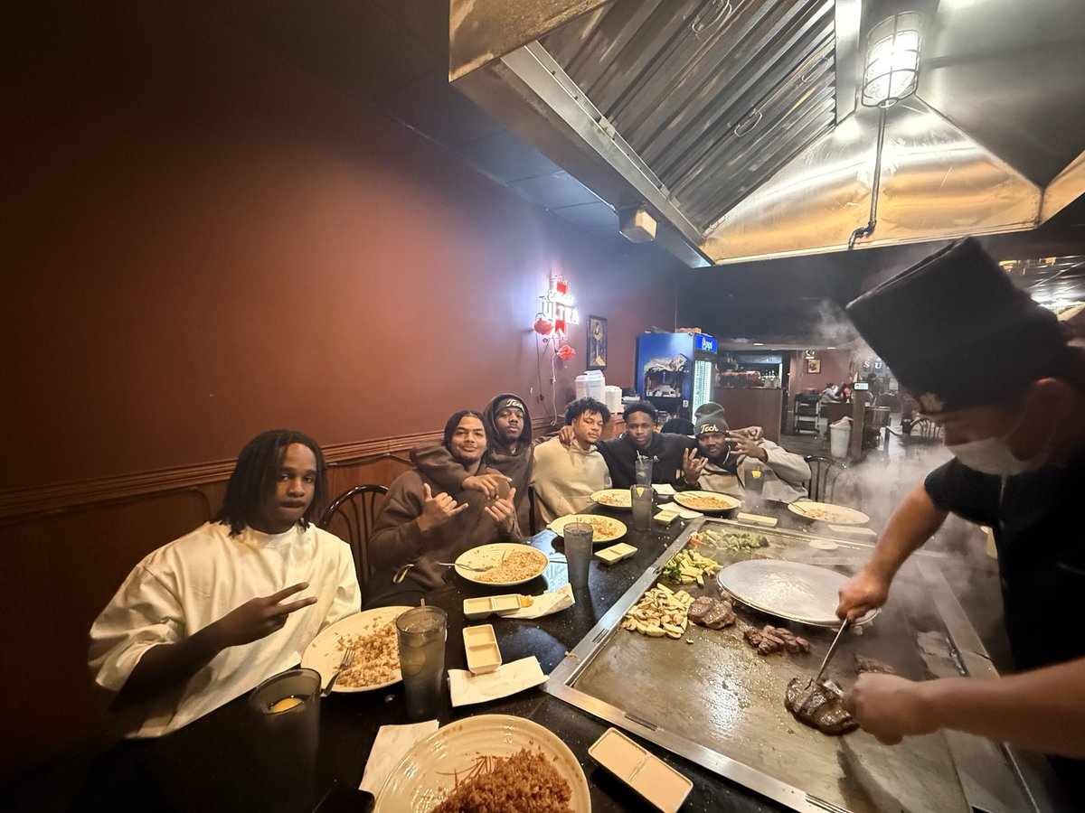 Dylan August tweet media