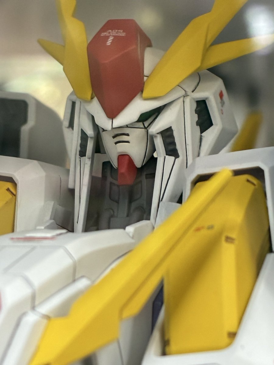 Takahir37395616's tweet photo. 秋りんごさんのクスィー
ヤッパ全塗装　マスキング大変だって
相変わらず　流石のすごい出来　
桃饅頭さんの顔　ニューだよ　展示中
#ガンプラ　#浜松　#スズモト https://t.co/by2bsA0eGU