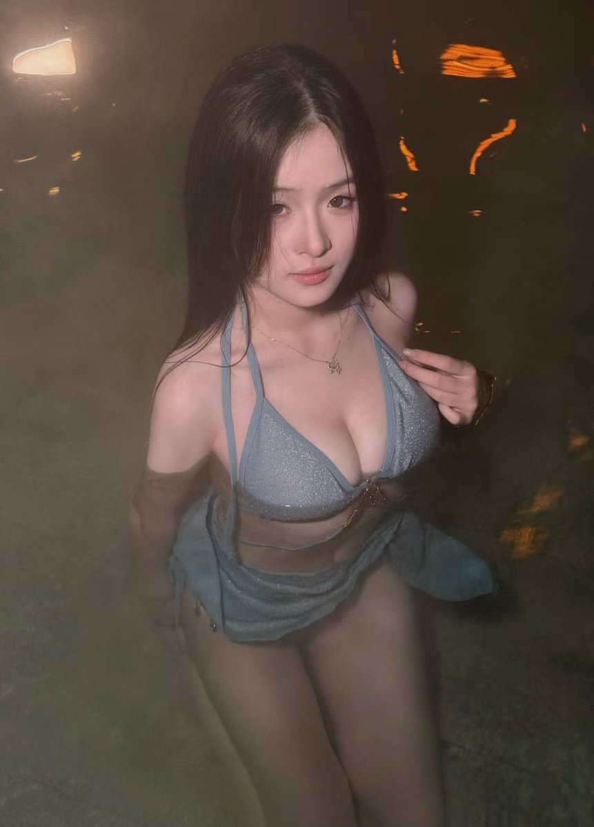 775744218a's tweet photo. 这样子是渣精脸吗 https://t.co/epoTQIZBh5