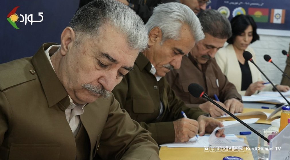 Let this be an Example to all the other parts of Kurdistan:

"United We Stand, Divided We Fall."

The Political Leaders of Rojhalat have joined forces against the Regime &amp; for Kurdish Independence.