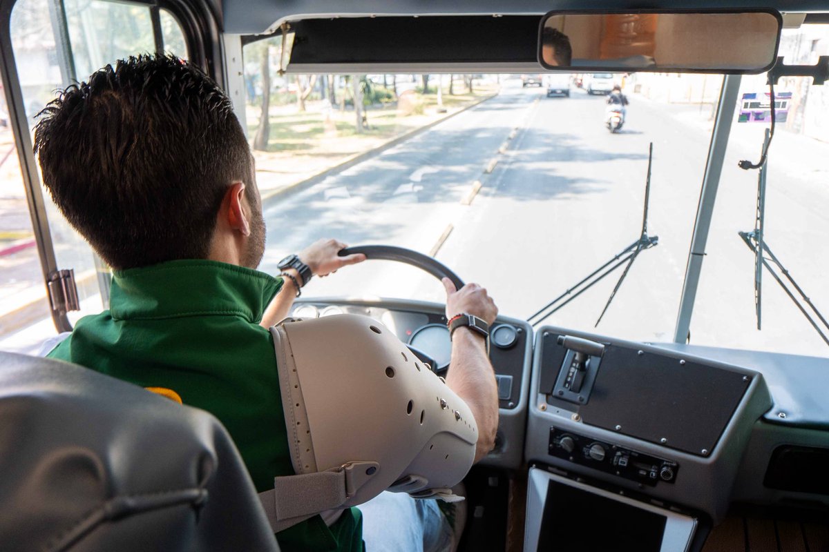 #CHANGBINxAUTRY | ¡Rolen sus canciones favoritas para mi playlist en los recorridos del #BusDeVida! 🚍🎶🤣