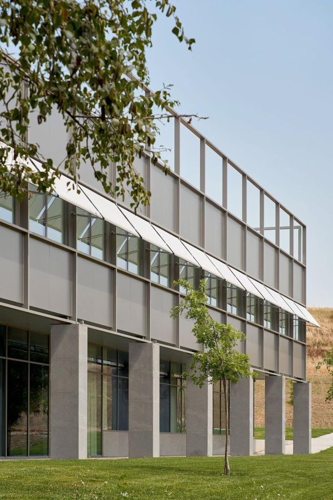 afasiaarq's tweet image. #VIRA arquitectura  ift.tt/oJu5WmU | posted by afasia | daily entries on contemporary art and architecture #afasiaarchzine #afasiaarq | 

Extension of the Technology-Based Business Center (CEBT) . León VIRA arquitectura . photos: © Javier Bravo T…