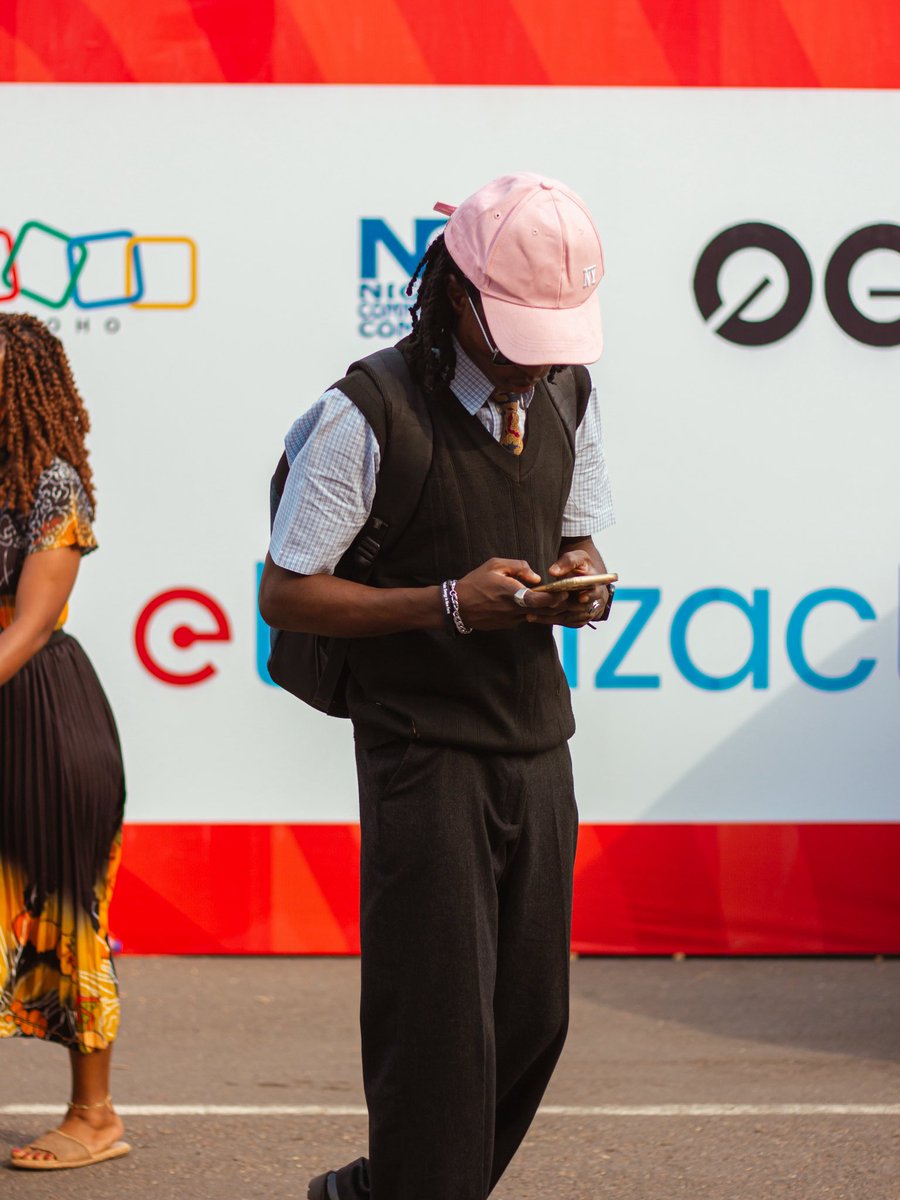 Lenzvisuals tweet media