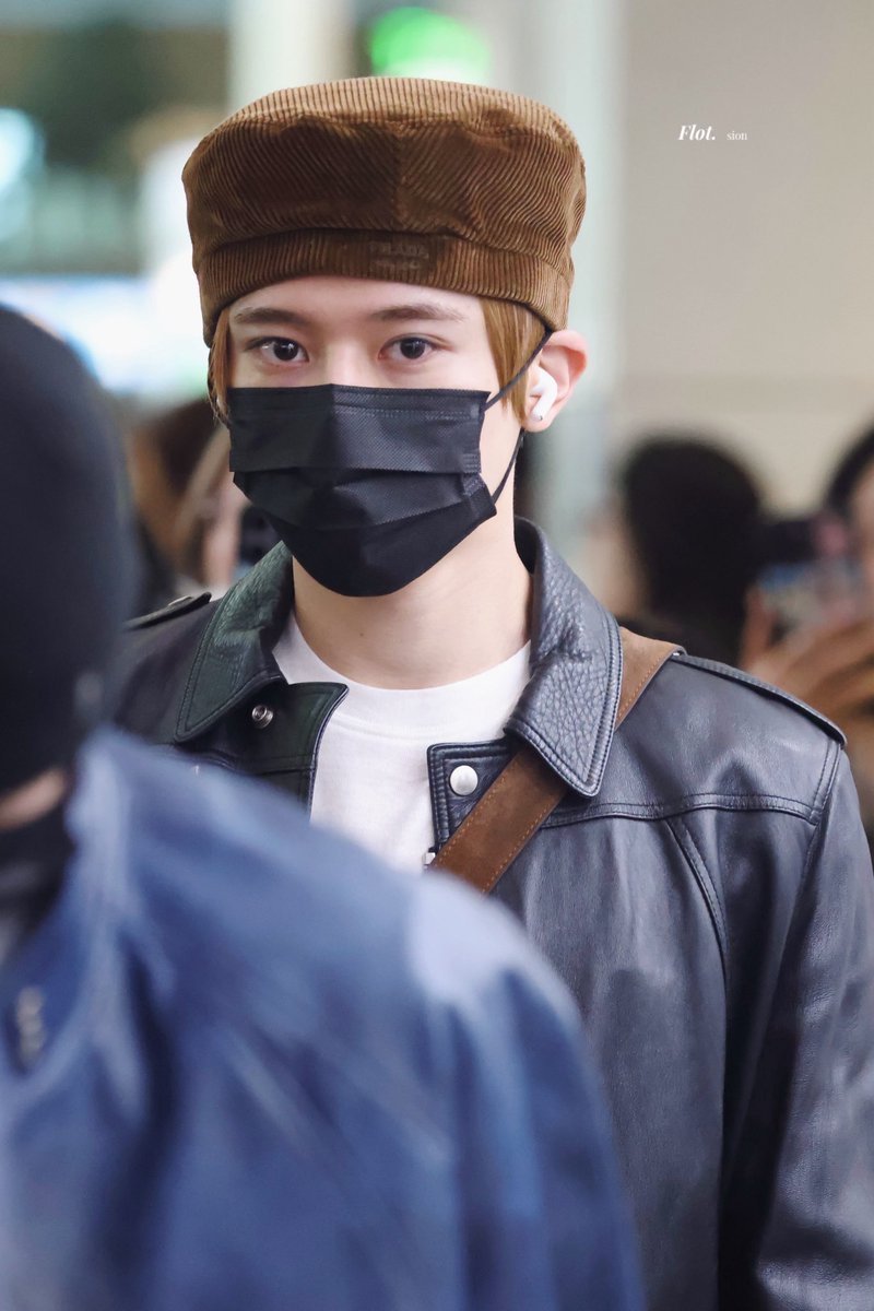 𝐹𝑙𝑜𝑡. tweet media