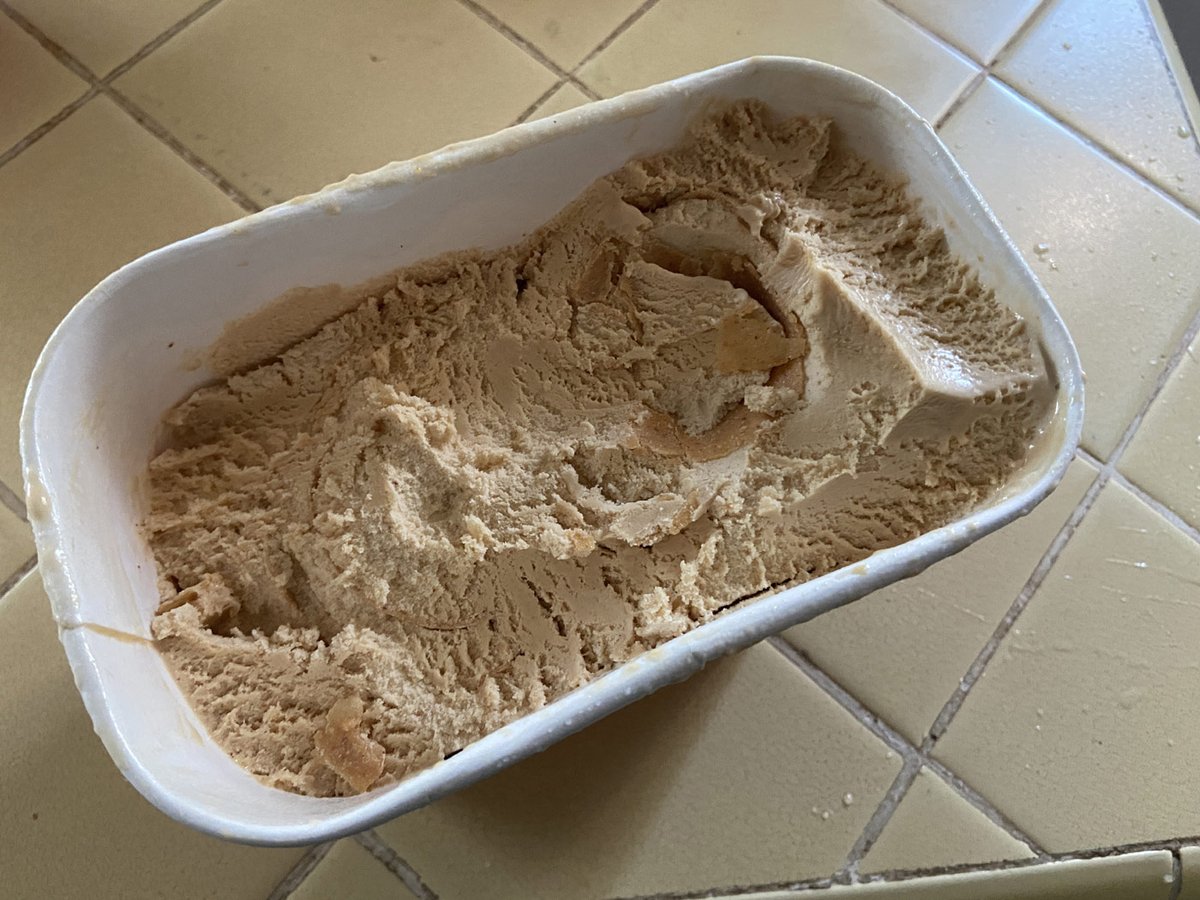 Der Lindwurm tweet media