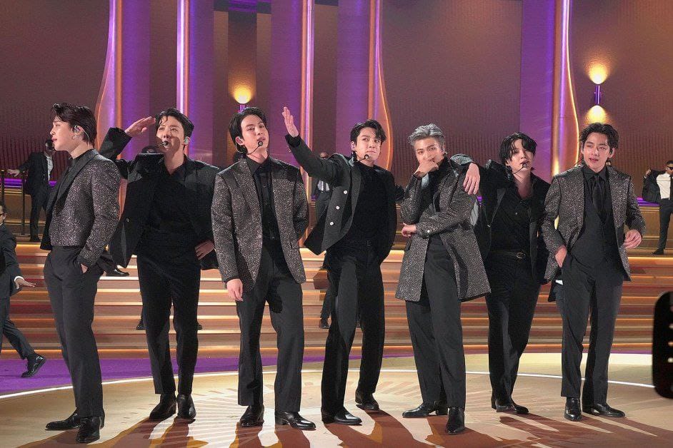 👑The Purple force votation group👑 tweet media