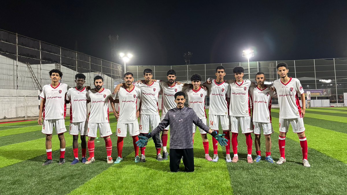 📷 • النخبة يهزم البيرق بنتيجة 4/0 في بطولة اللواء سلطان عايض الشدادي في ملعب الوئام بالحوية

سجل للنخبة 

وافي الروقي ⚽️⚽️
عمر المطيري ⚽️
احمد الغالبي ⚽️