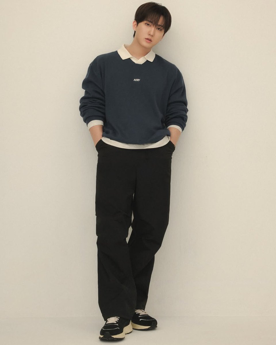 suremagazinekr's tweet photo. AUTRY names Changbin its first Global Brand Ambassador, signalling a major step in its international growth.

The partnership strengthens the brand’s presence in Asia and the premium lifestyle market.
More read on IG: #SureMagazine 

#Autry #Changbin #StrayKids #ChangbinxAutry https://t.co/BhRX7Kzkhl