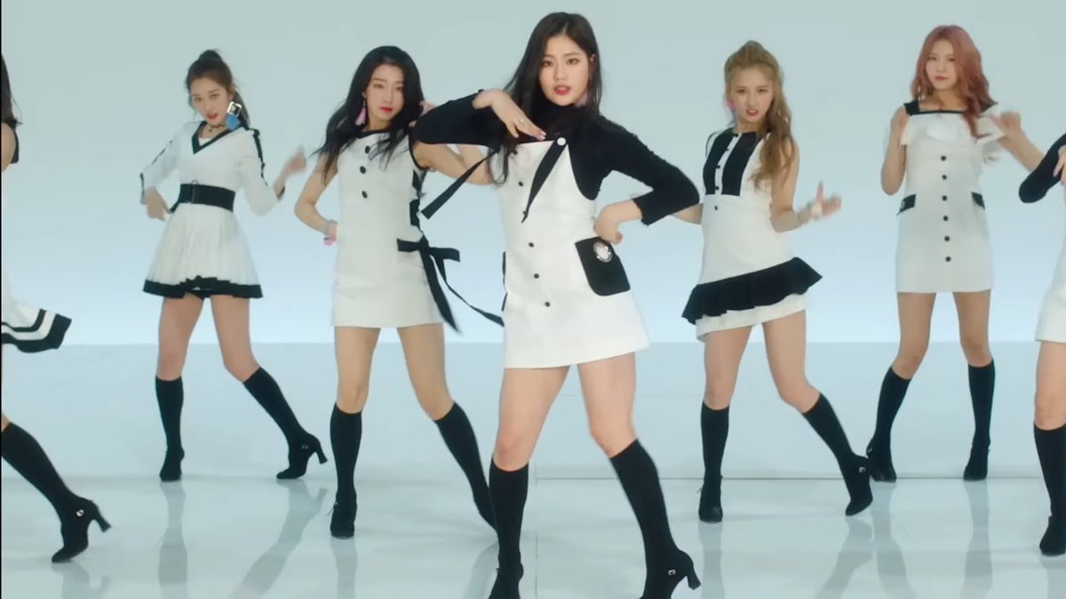 9 years ago today, gugudan released ‘A Girl Like Me.’