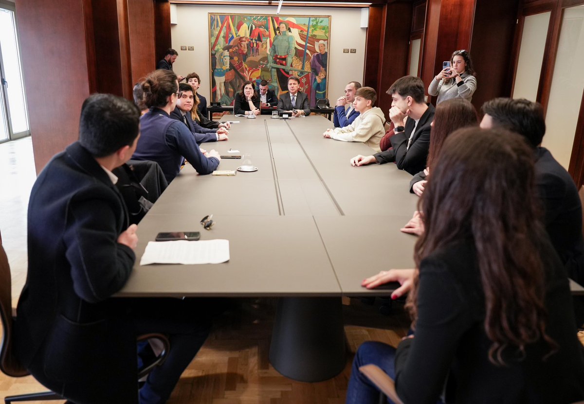 Giuseppe Conte tweet media