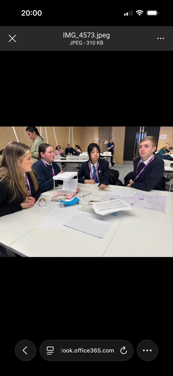 Miss Burrell tweet media