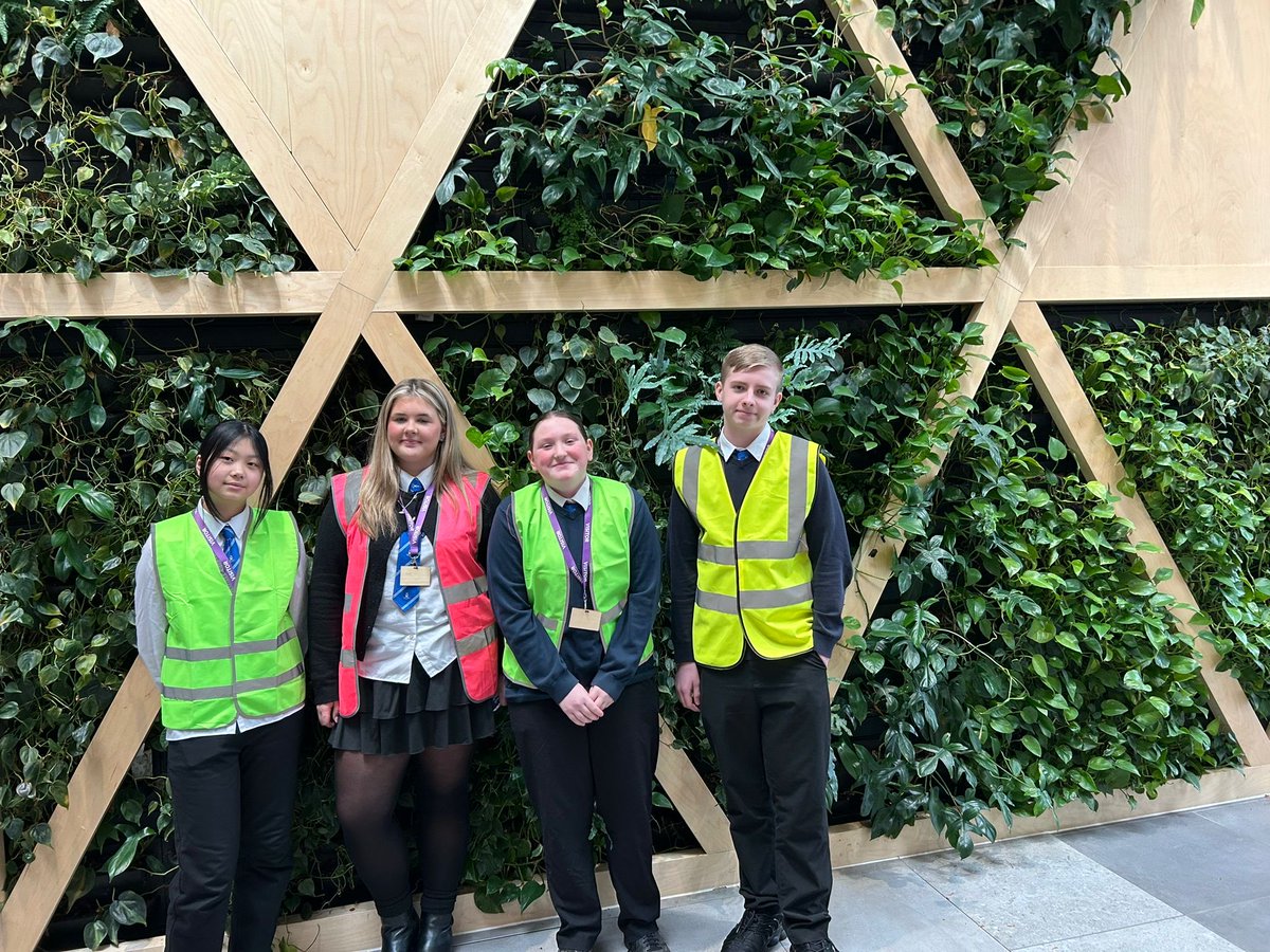 Miss Burrell tweet media