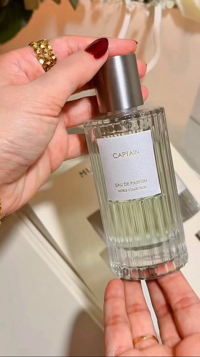 #رابطة_عشاق_العطور 
دار مهــــــــــرة🐎
<a href="/muhraperfumes/">مُـهـرة | MUHRAH</a> 
من طويق إلى العالم 🌍

محمد نور × مهــــــــــرة
 (عطر كابتن)… وش قصتهم ؟

هالدار الحديثة إلي  بدأت بلفت الانتباه في السوق خلال فترة قصيرة، بطموح واضح للوصول إلى حضور يتجاوز حدود السعودية🇸🇦

يسيرون بخطوات مدروسة على نهج