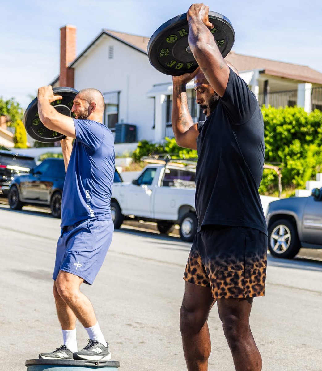 Santo Studio tweet media