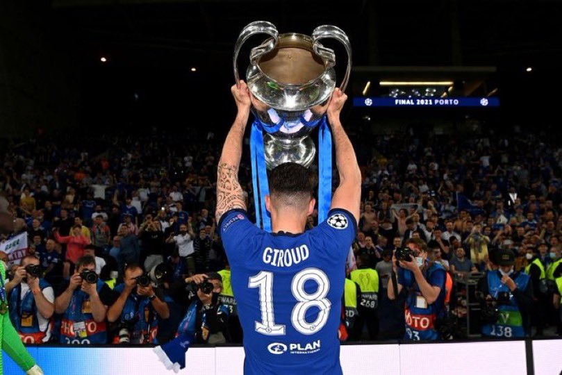 Notre ancien blues, Olivier Giroud, a inscrit son 300e but en carrière 

Félicitations à lui 💙💙💙