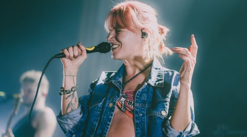 Rocknfool tweet media