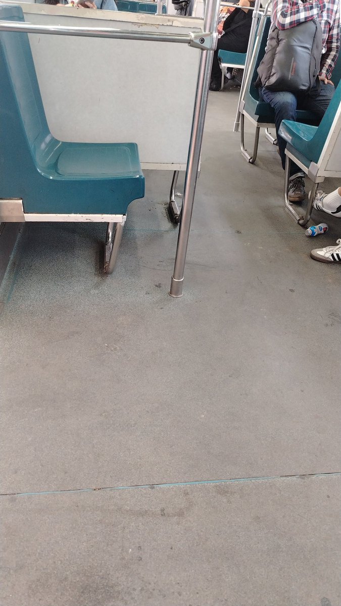 Yudith_Presley's tweet photo. @MetroCDMX hombres vienen en vagon de mujeres dirección Buenavista se subió en estación Ecatepec estamos en muzquiz, vagon M. 0087 https://t.co/4X07PhgNQ6