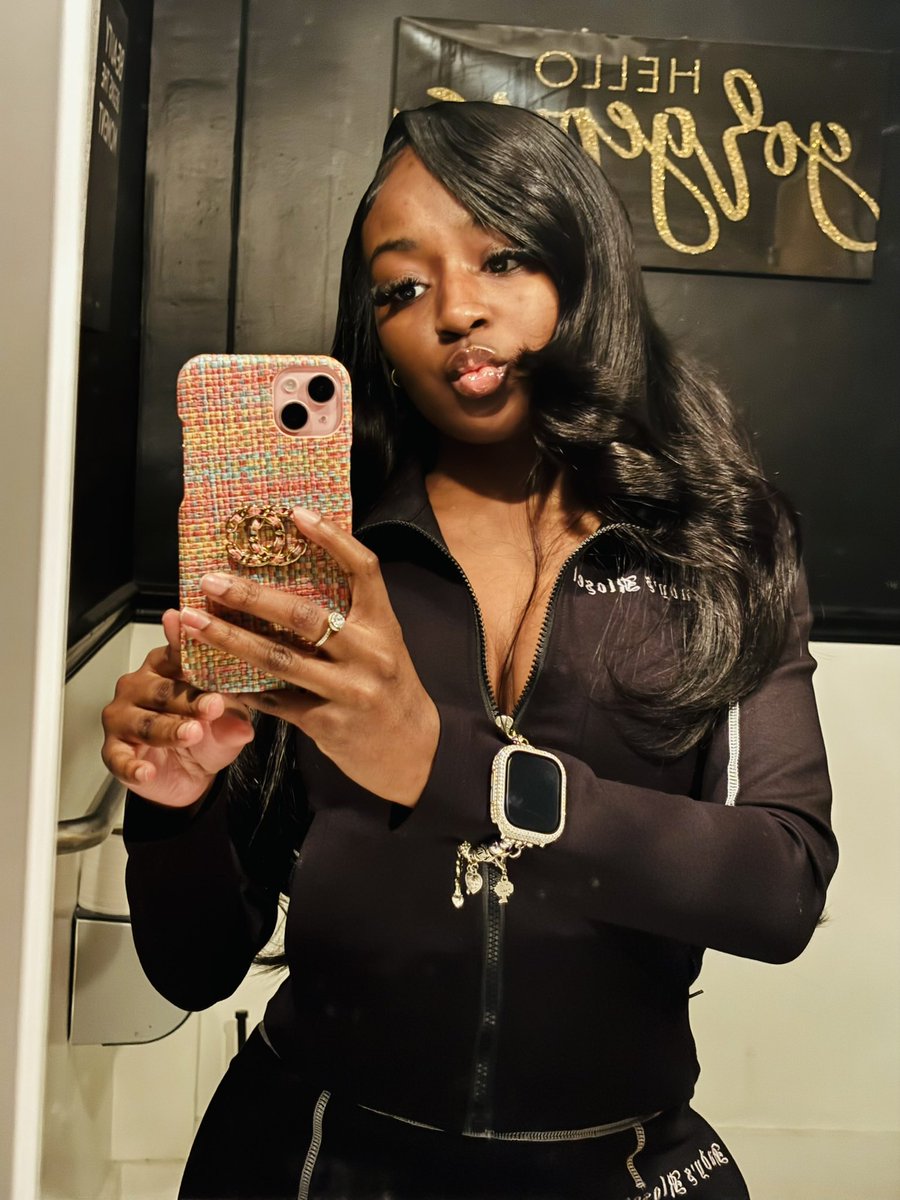 XOXOPARRIS's tweet photo. @SexyyRed314_ https://t.co/09L4oVAMx1