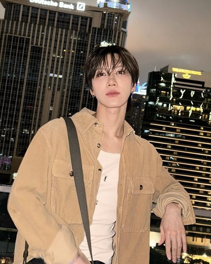 goldvage's tweet photo. HAPPY BIRTHDAY TEN LEE 🤎 https://t.co/TMwUekJSKy