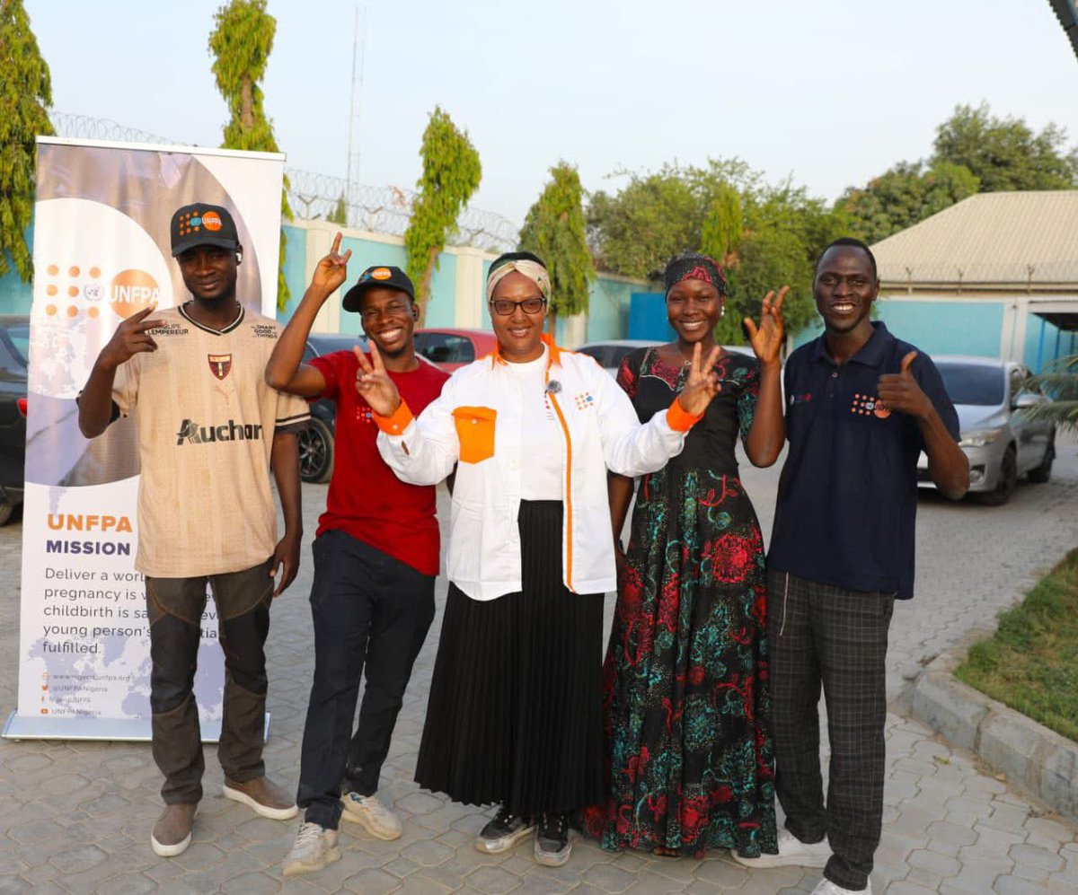 muriel_mafico's tweet image. #ThankfulThursday 

Kudos to the unstoppable @UnfpaYPPNigeria in #Borno  rebuilding their community🙌🏽🙌🏽