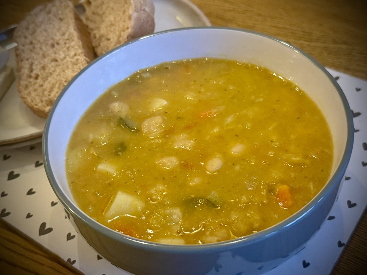 K13mcV's tweet photo. Vegan homemade spicy soup was so good tonight. Made up recipe using lots of random left over veg, potatoes and queen chickpeas- delightful and healthy 😋 #vegan #veganfood #meatfree #HealthyEating https://t.co/Qh1IXPeQNb