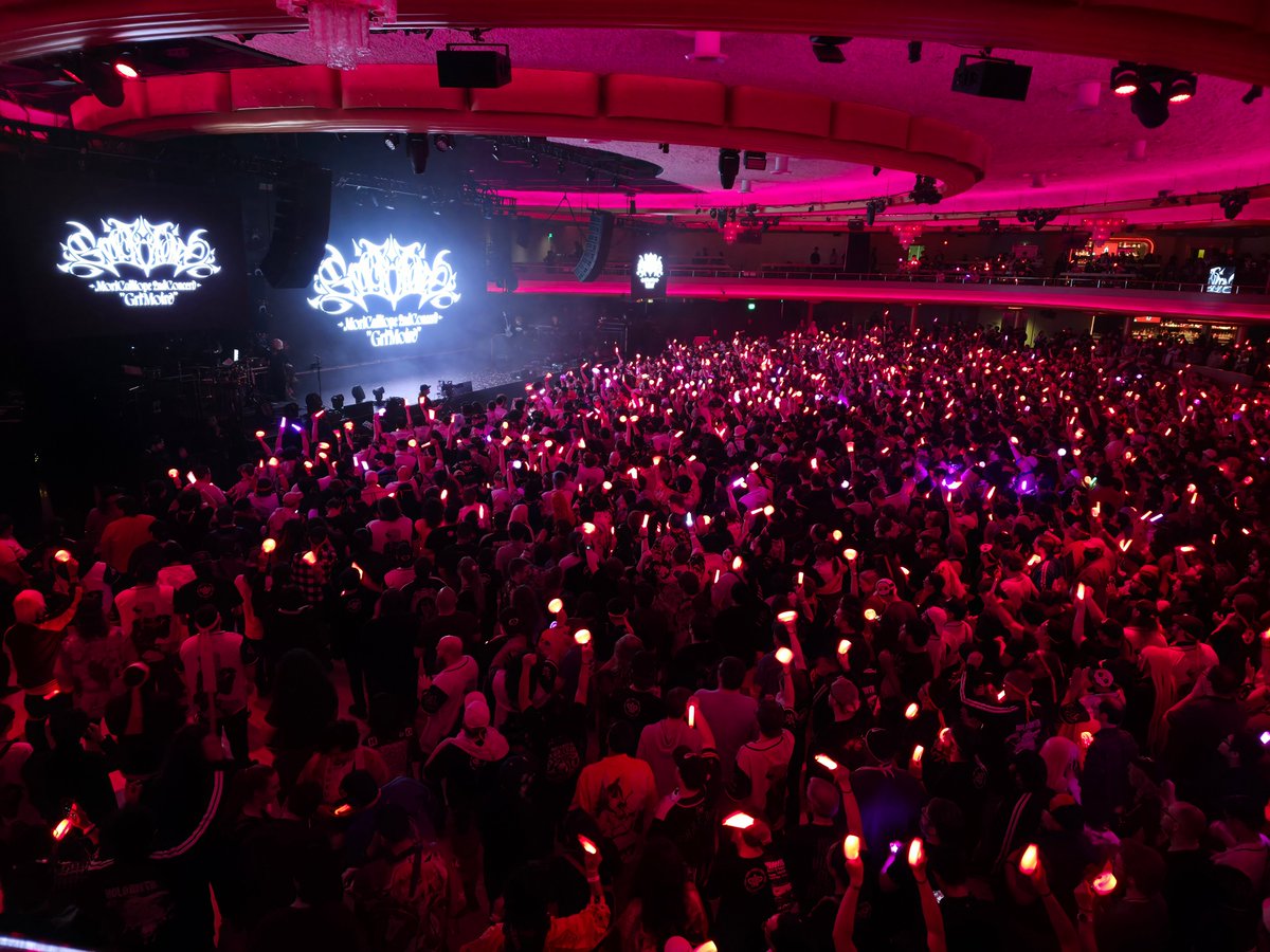 ghardin01's tweet photo. This was seriously some of the most fun I've had in a long while. Hopefully we'll be able to experience something like this again!
#callimoire #calliolive https://t.co/Wd5cZEkKCe