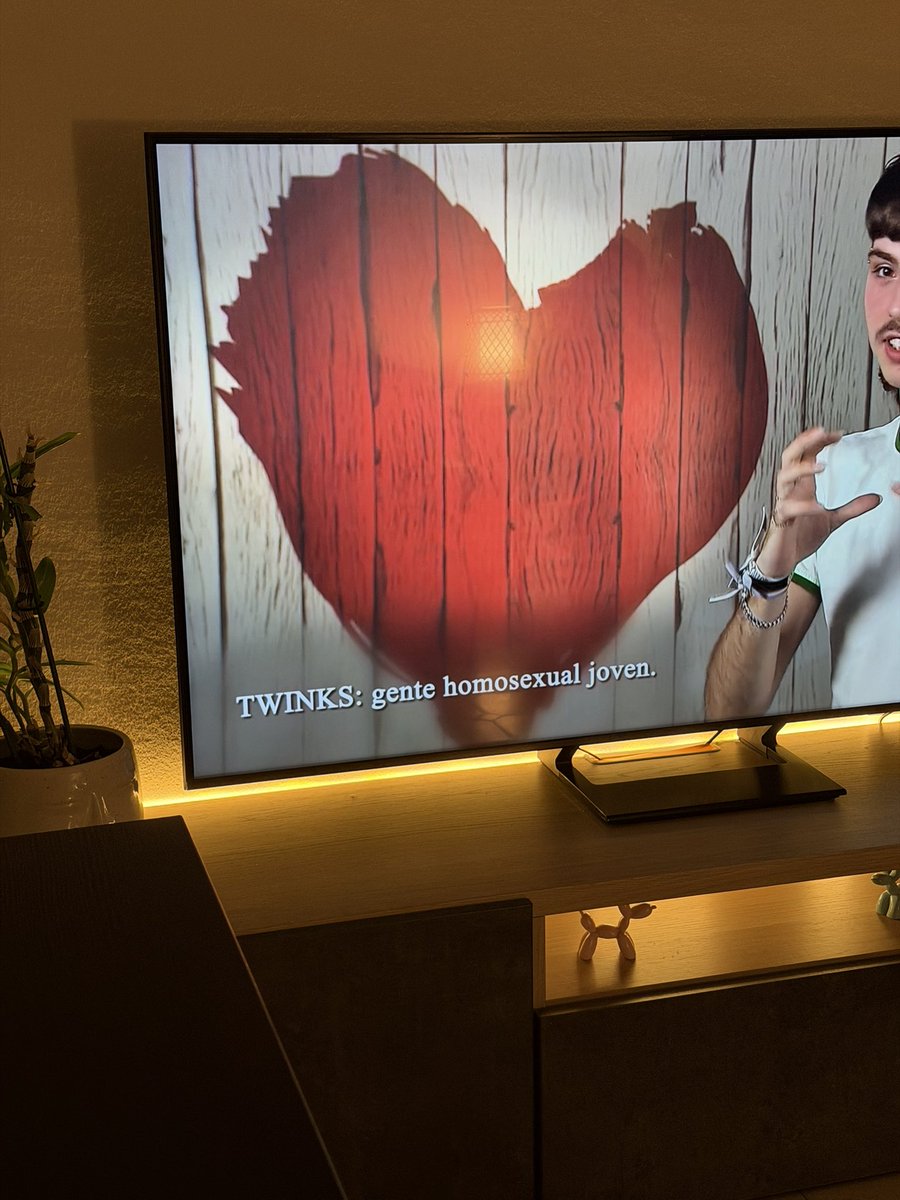 esto en pleno prime time venga hombre #FirstDates26F