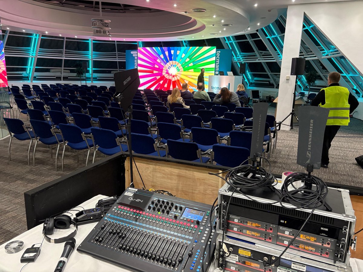 Mustard_UK's tweet photo. Mustard supporting @tecman_tweets showcase event at the British Motor Museum. Supplying an extra large LED wall, to wow the delegates. In addition, we providing audio and visual relay support in the foyer area... https://t.co/8QyywTLxEs