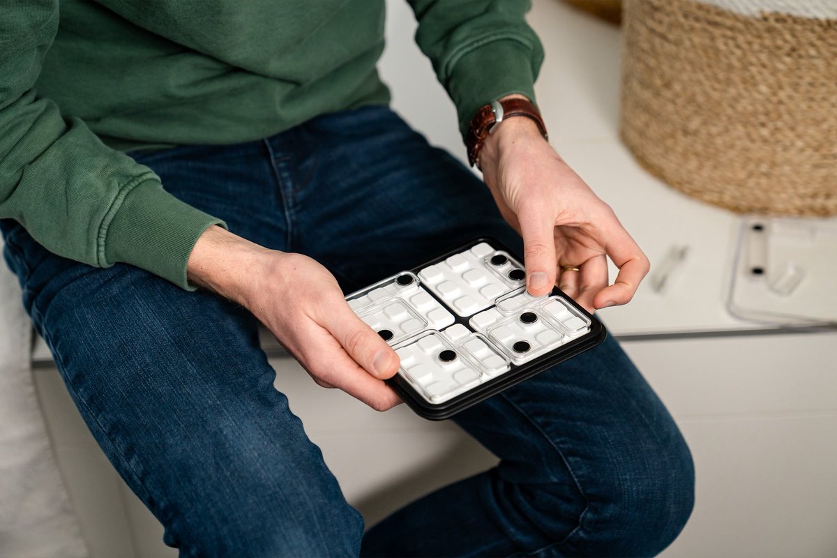 SmartGames tweet media