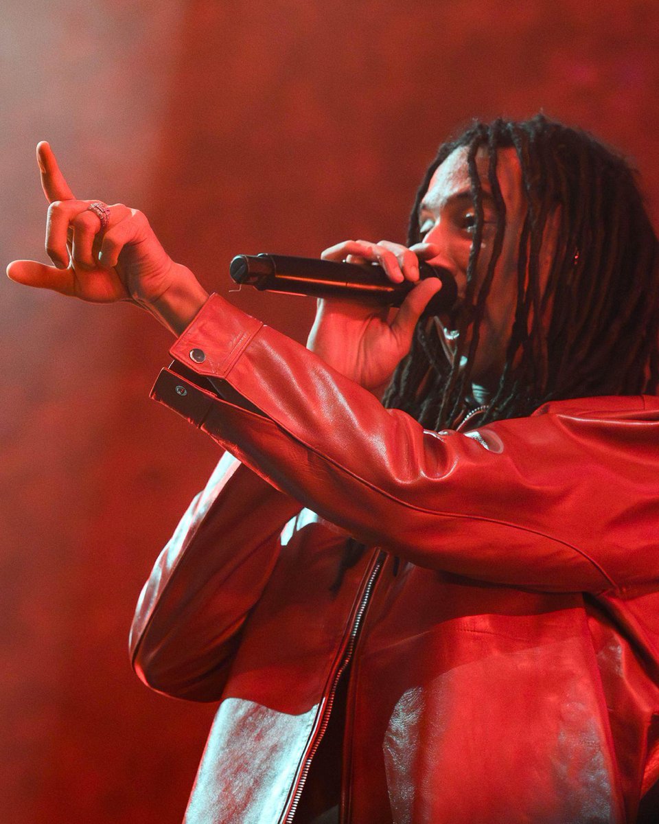 L'Espresso tweet media