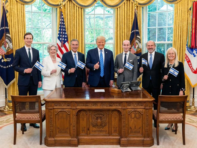 OfficialElftown's tweet image. Eric and Lara Trump are my favorites in the Trump family, except Barron and WTF Donald himself is.

Salem media Group, owned partly by Eric and Lara Trump, has Israel's media manipulation agent Brad Parscale as their chief strategy officer.
x.com/SpeakWithDeeDe…
Jared Kushner's